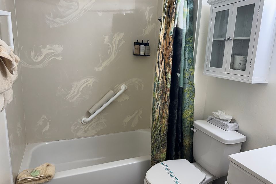 Bathroom, Unit A at the Beachcomber Inn