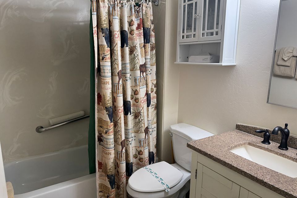 Bathroom, Unit C at the Beachcomber Inn