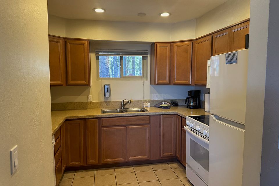 Kitchen, Unit M at the Beachcomber Inn
